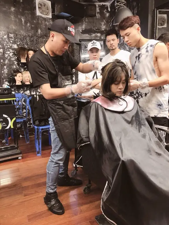 Lớp học màu ngoài Hà Nội