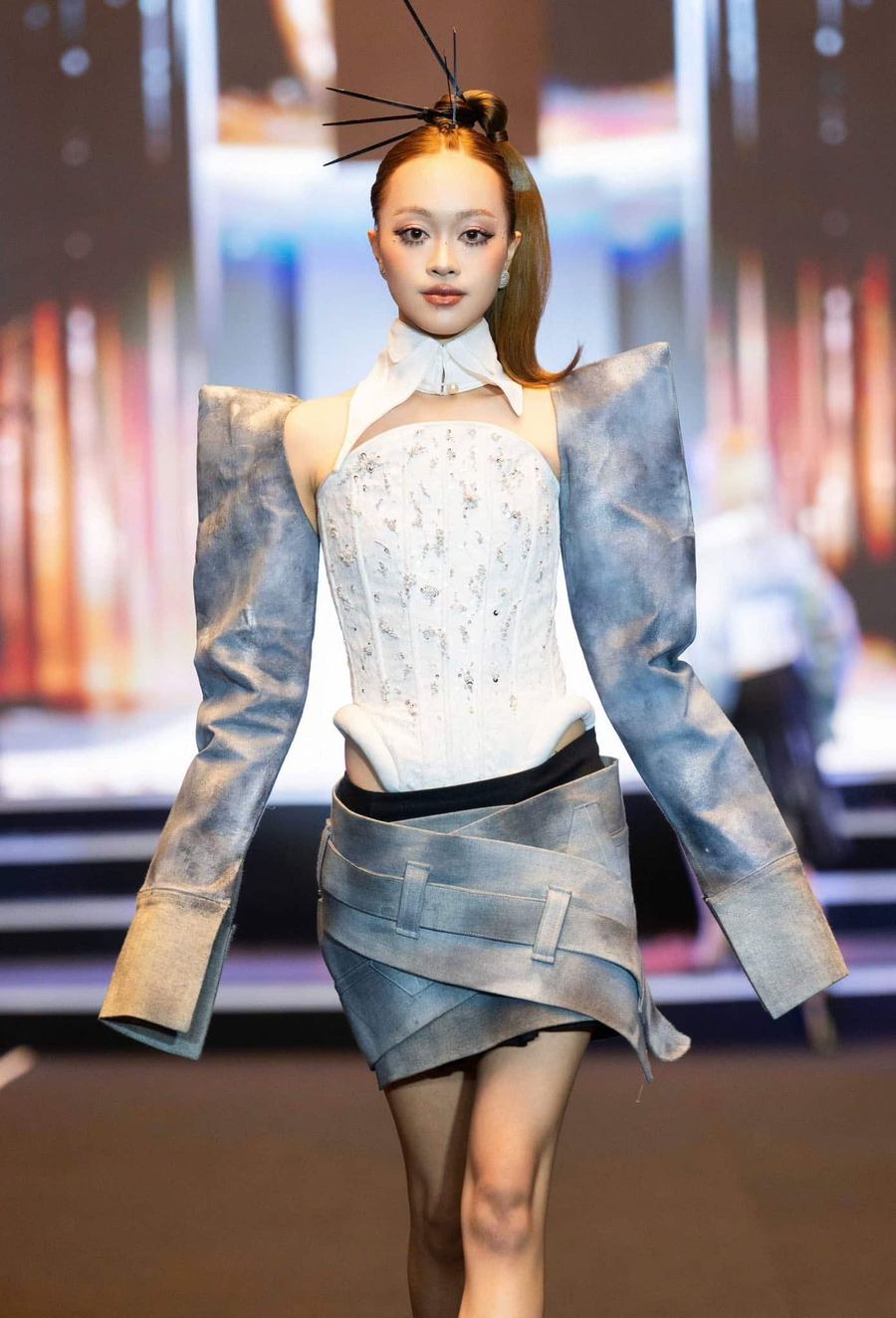 Trình diễn trên sàn runway