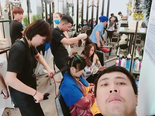 Guy Hair Studio
