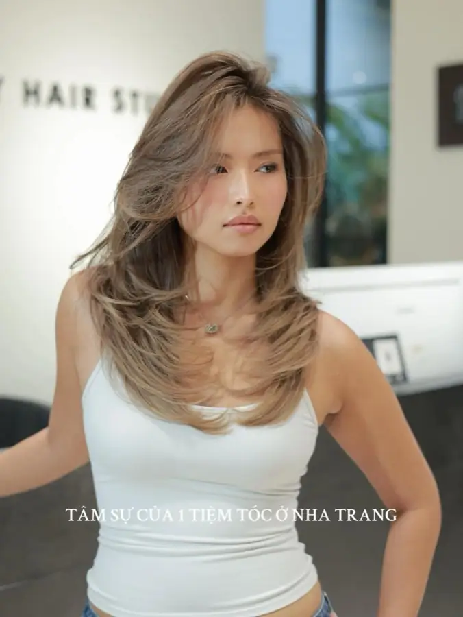 Tác phẩm màu tại Guy Hair Studio